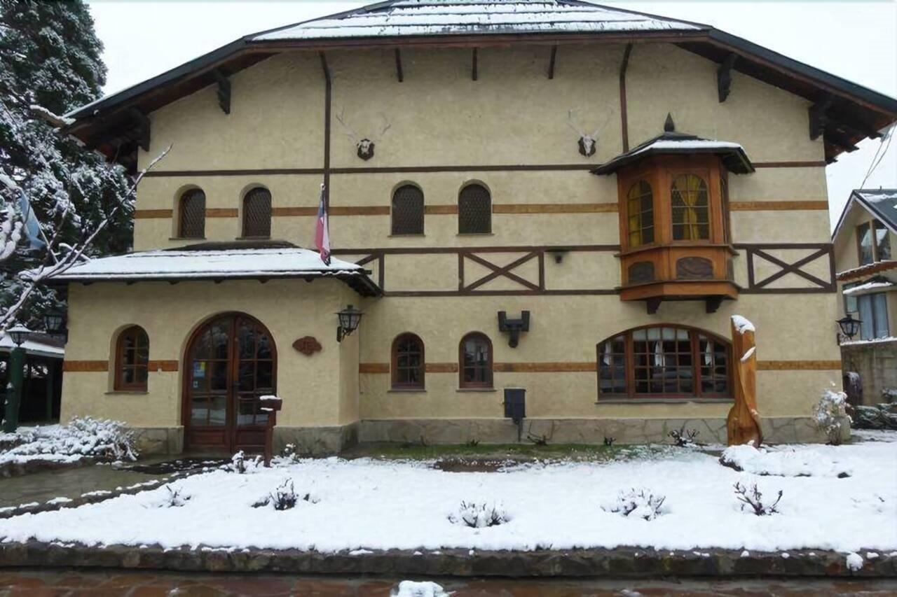 Hosteria La Posta Del Cazador San Martín de los Andes Exteriör bild