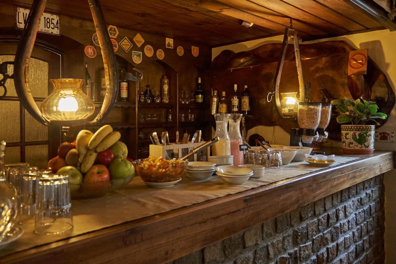 Hosteria La Posta Del Cazador San Martín de los Andes Exteriör bild