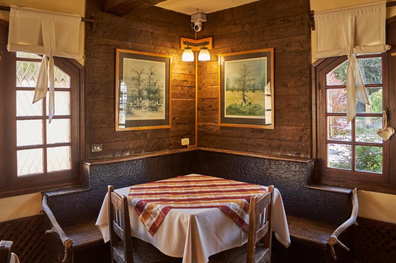 Hosteria La Posta Del Cazador San Martín de los Andes Exteriör bild