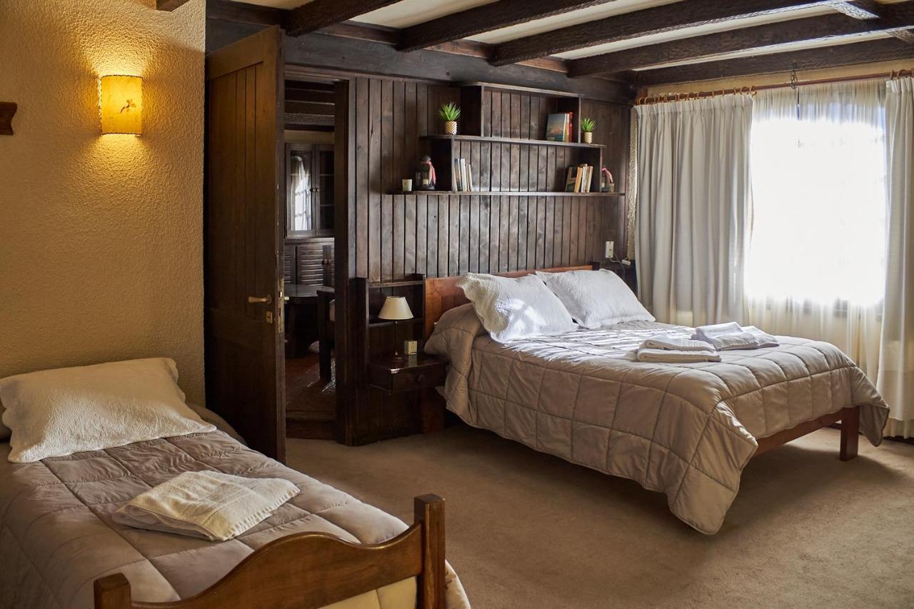 Hosteria La Posta Del Cazador San Martín de los Andes Exteriör bild