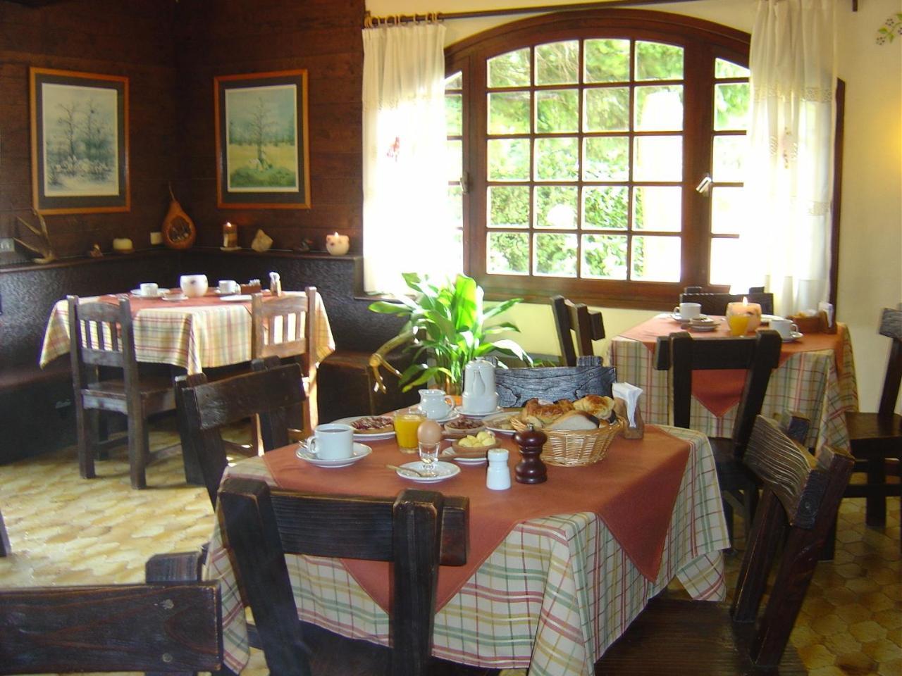 Hosteria La Posta Del Cazador Hotell San Martín de los Andes Exteriör bild