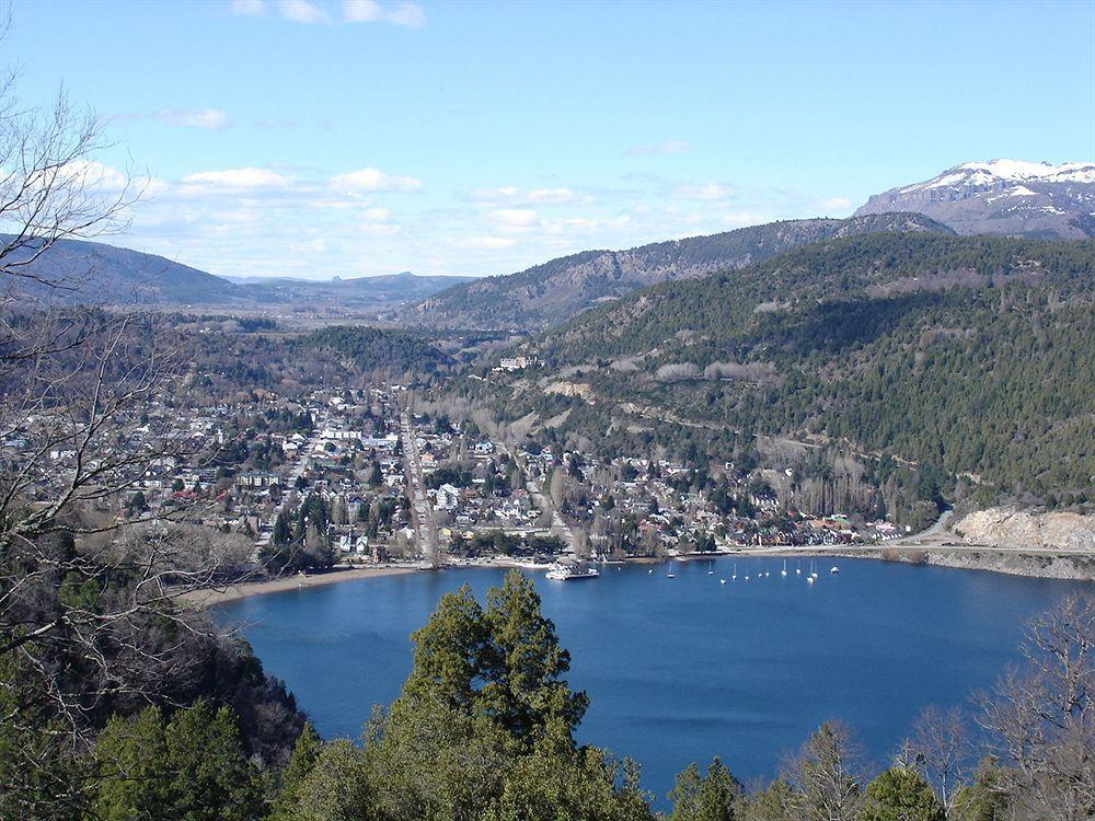 Hosteria La Posta Del Cazador San Martín de los Andes Exteriör bild