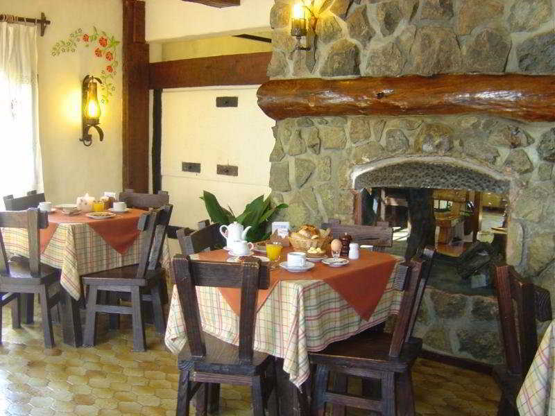 Hosteria La Posta Del Cazador San Martín de los Andes Exteriör bild