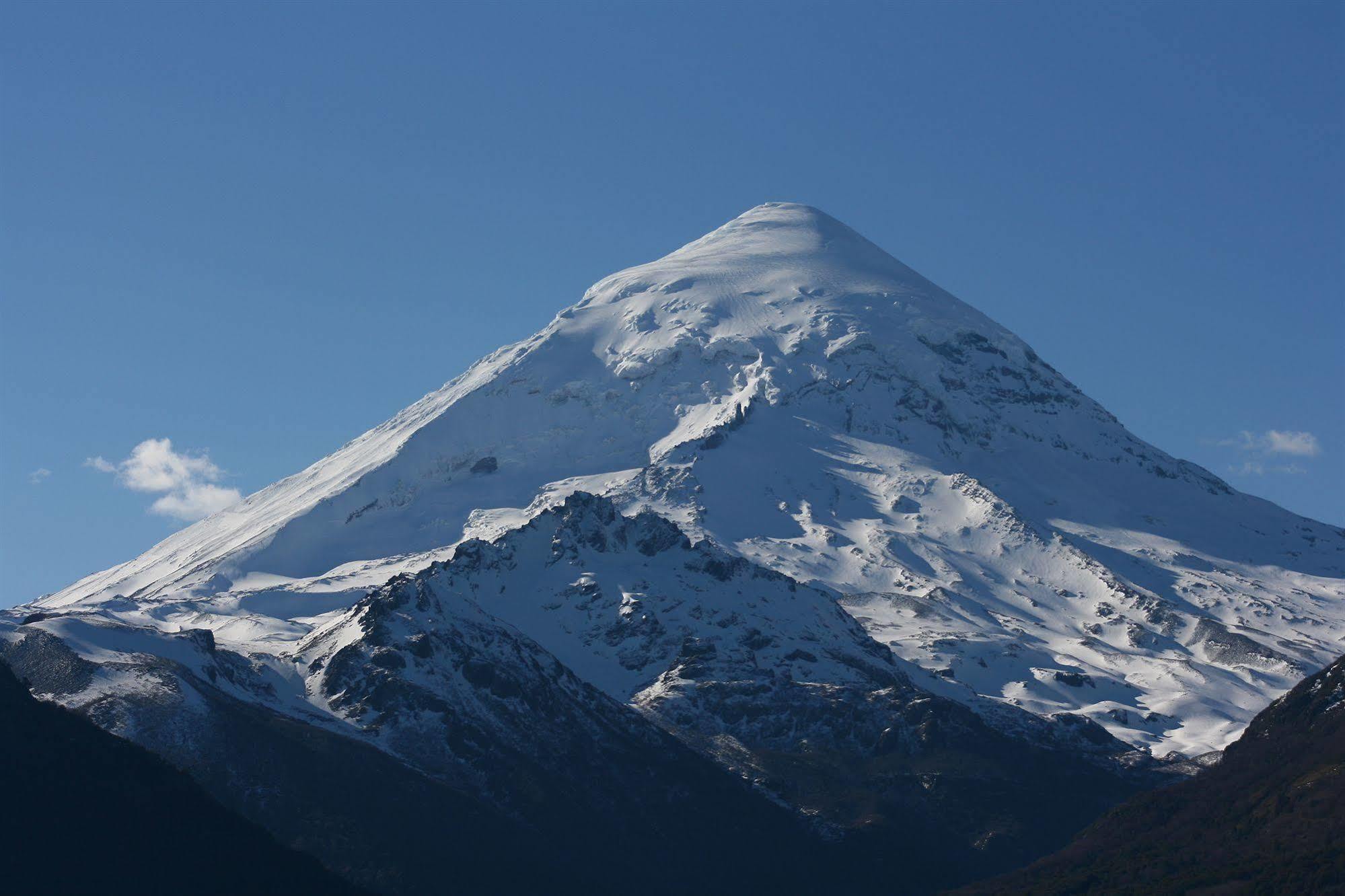 Hosteria La Posta Del Cazador Hotell San Martín de los Andes Exteriör bild