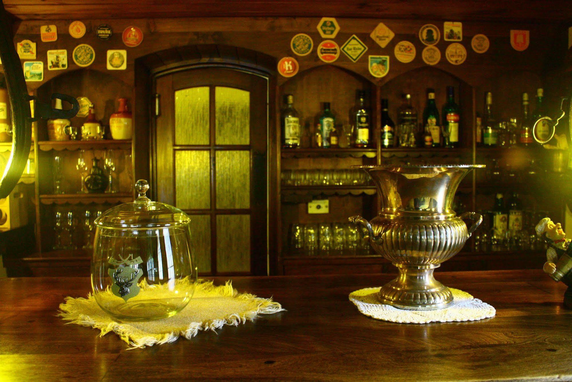 Hosteria La Posta Del Cazador San Martín de los Andes Exteriör bild